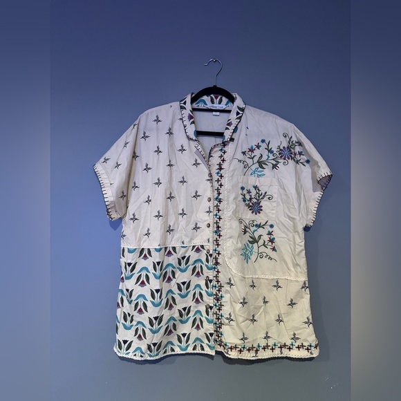 Coldwater Creek Multicolor Embroidered Button Down Shirt - Picture 2 of 8